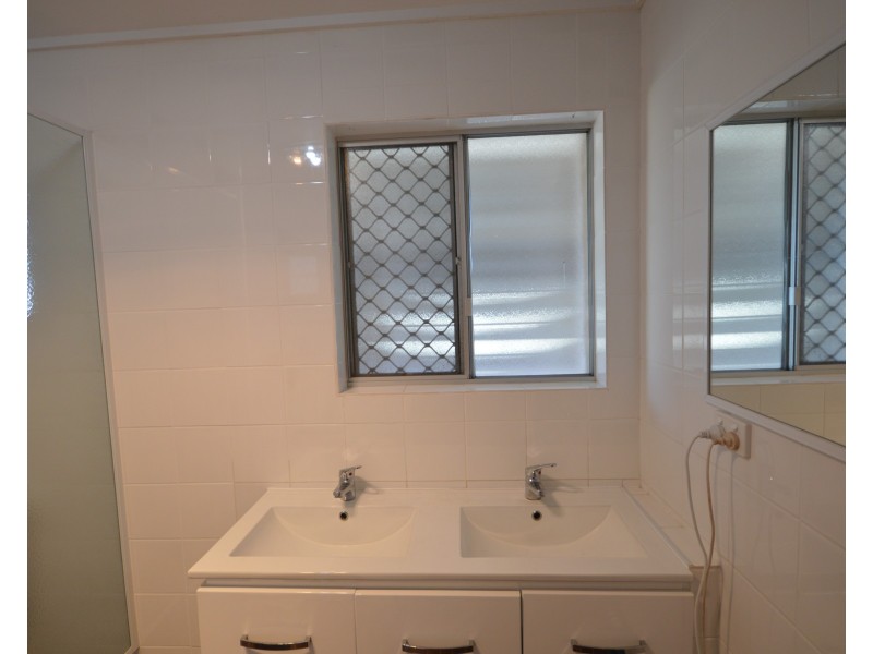 9 Richards Street, Svensson Heights QLD 4670