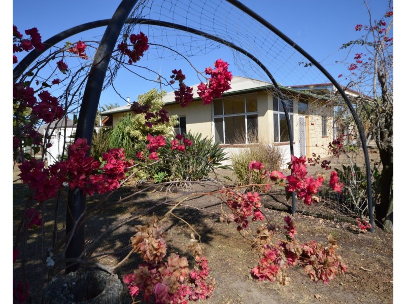 251 Mahogany Creek Road, Elliott QLD 4670