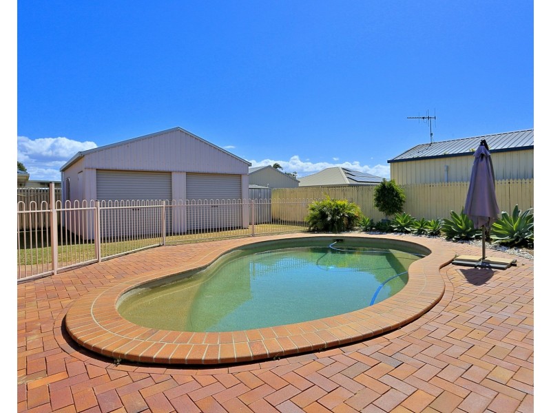 4 Samantha Court, Avenell Heights QLD 4670