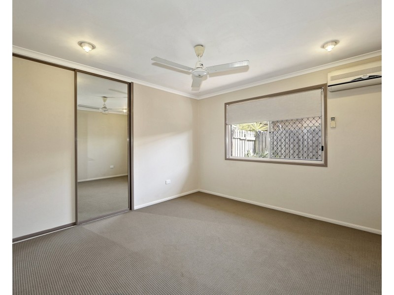 4 Samantha Court, Avenell Heights QLD 4670