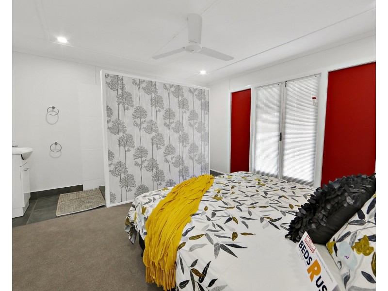 65 Sims Road, Avenell Heights QLD 4670