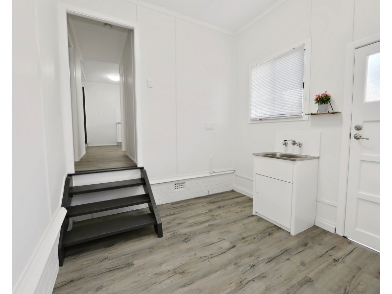 65 Sims Road, Avenell Heights QLD 4670