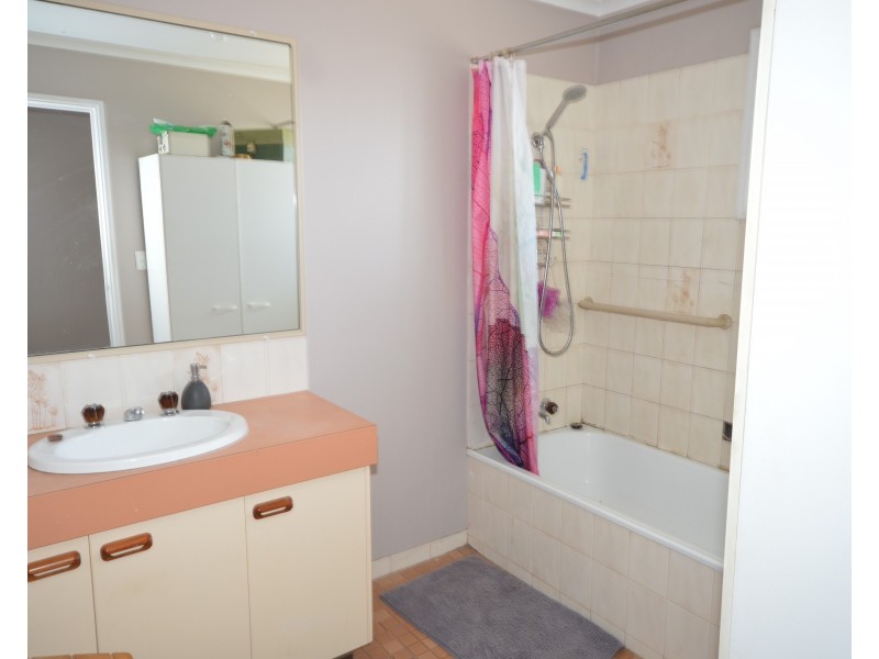 58 Pharlap Parade, Branyan QLD 4670