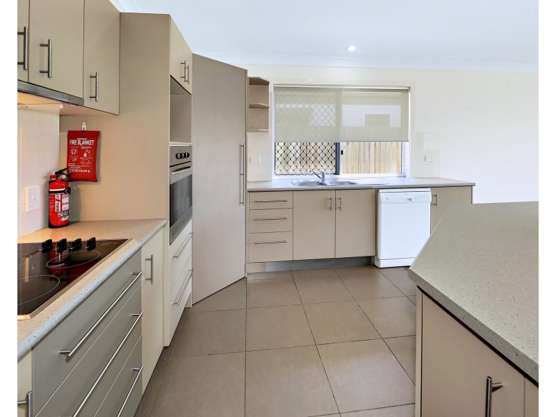 3A Bellevue Street, Bundaberg West QLD 4670