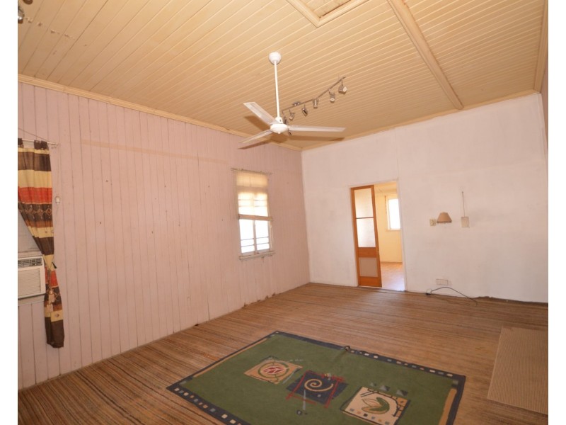 84 Crofton Street, Bundaberg West QLD 4670