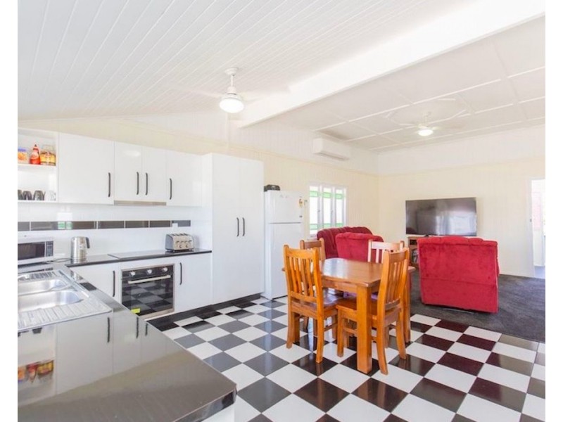 9 Buss Street, Bundaberg South QLD 4670