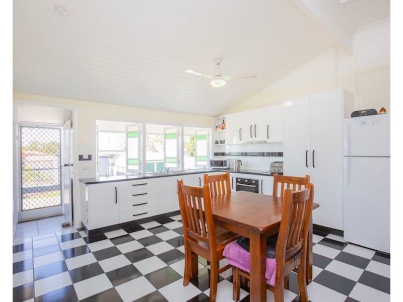 9 Buss Street, Bundaberg South QLD 4670