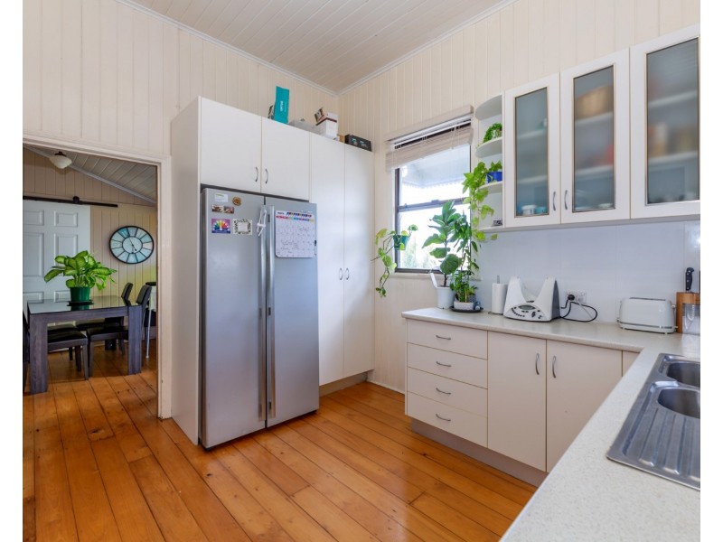 38  Victoria Street, Bundaberg East QLD 4670