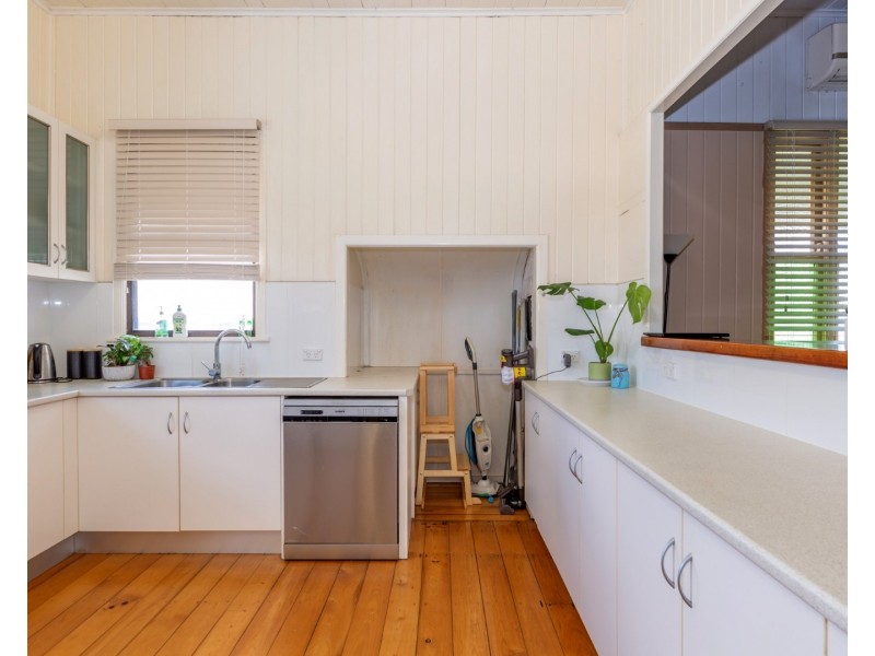 38  Victoria Street, Bundaberg East QLD 4670