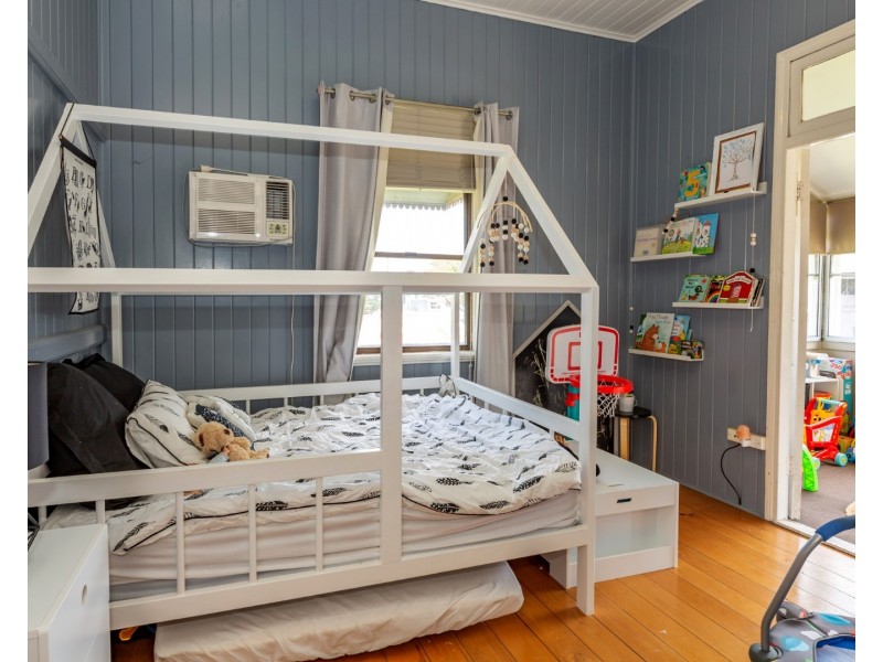 38  Victoria Street, Bundaberg East QLD 4670