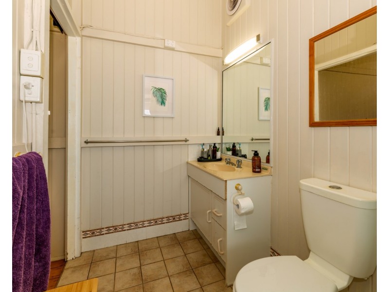 38  Victoria Street, Bundaberg East QLD 4670