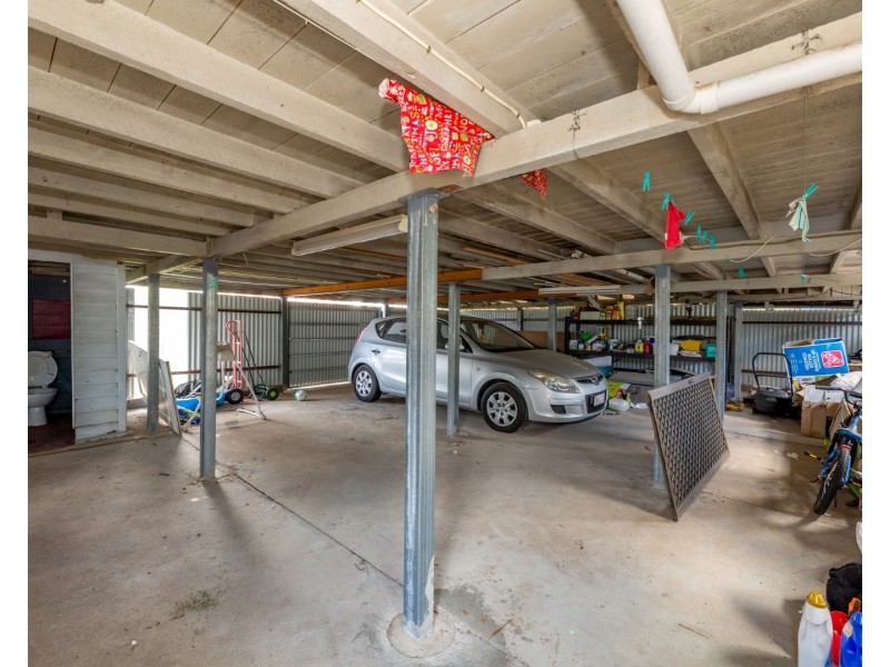 38  Victoria Street, Bundaberg East QLD 4670