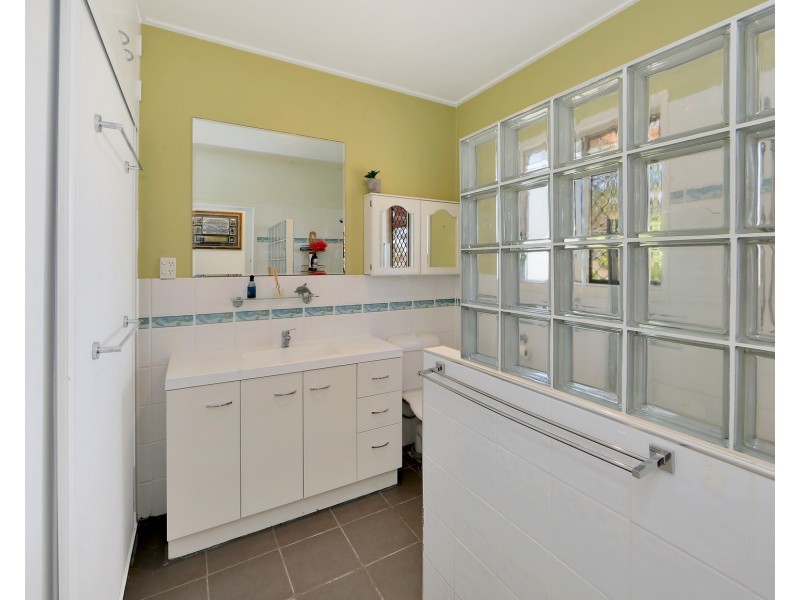 13 Eadie Court, Avenell Heights QLD 4670