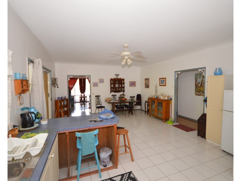 32 Donald Street, Bundaberg North QLD 4670