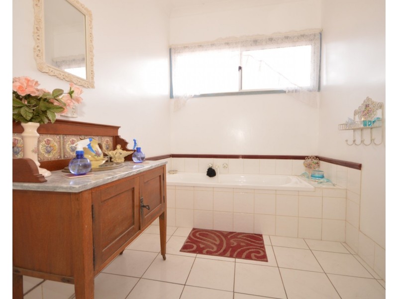 32 Donald Street, Bundaberg North QLD 4670