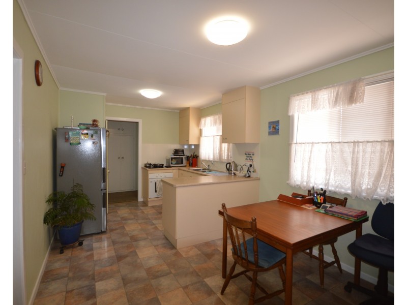 4 Richards Street, Svensson Heights QLD 4670