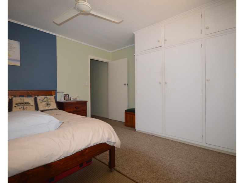 4 Richards Street, Svensson Heights QLD 4670
