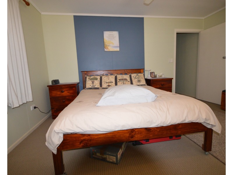 4 Richards Street, Svensson Heights QLD 4670