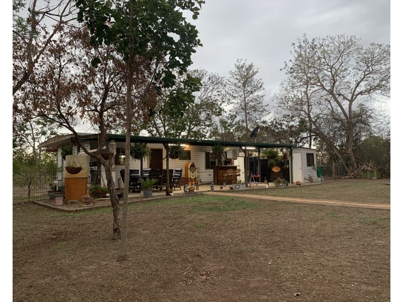 105 Haylocks Road, Pine Creek QLD 4670