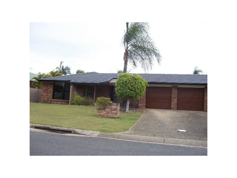 5 Curacao Place, Clear Island Waters QLD 4226