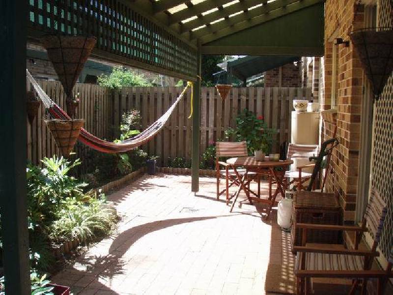 1/18 Bottlewood Court, Burleigh Waters QLD 4220