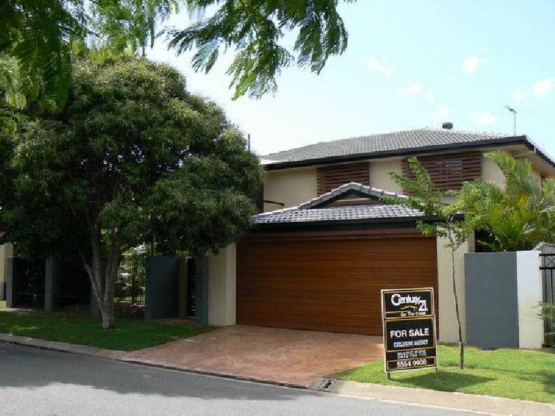 71 Avanti Street, Mermaid Waters QLD 4218