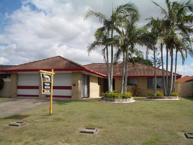 3 Southerly Street, Mermaid Waters QLD 4218