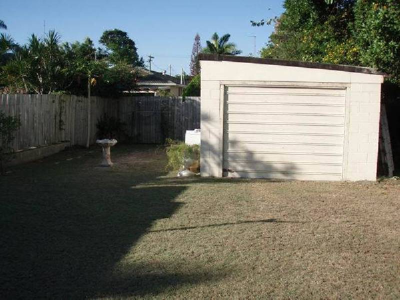 143 Nobby Parade, Miami QLD 4220