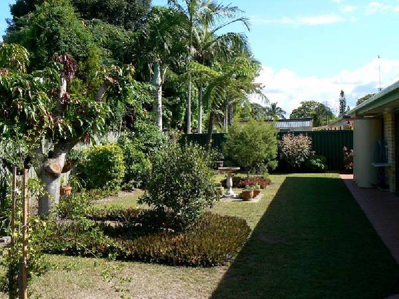 166 Markeri Street, Mermaid Waters QLD 4218