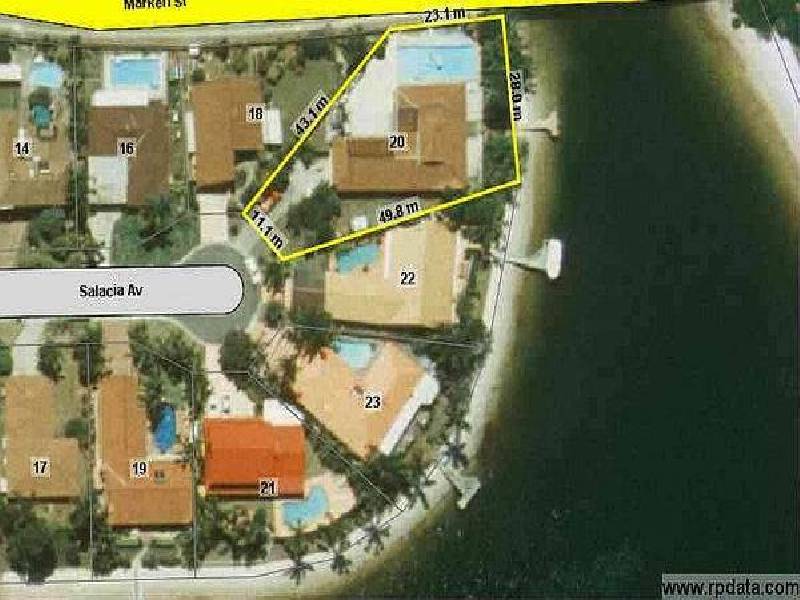 20 Salacia Avenue, Mermaid Waters QLD 4218