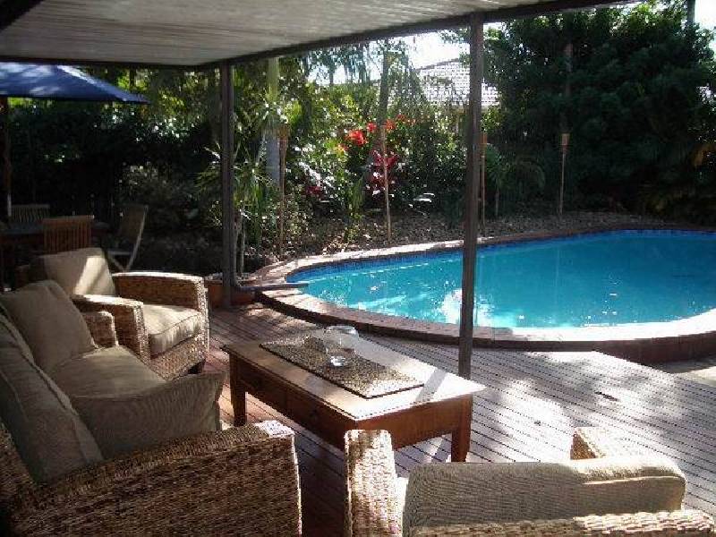 59 Barrier Reef Drive, Mermaid Waters QLD 4218