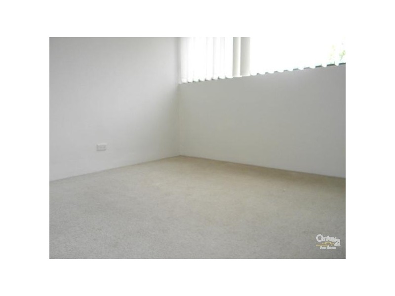 7/28 Rudd Street, Broadbeach Waters QLD 4218