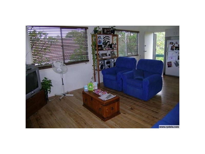 18 Birigun Street, Mermaid Waters QLD 4218