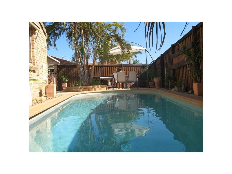 18 Allegro Place, Varsity Lakes QLD 4227