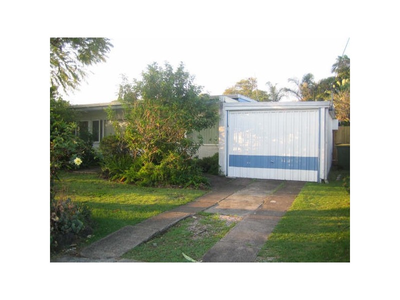 64 Allambi Avenue, Broadbeach Waters QLD 4218