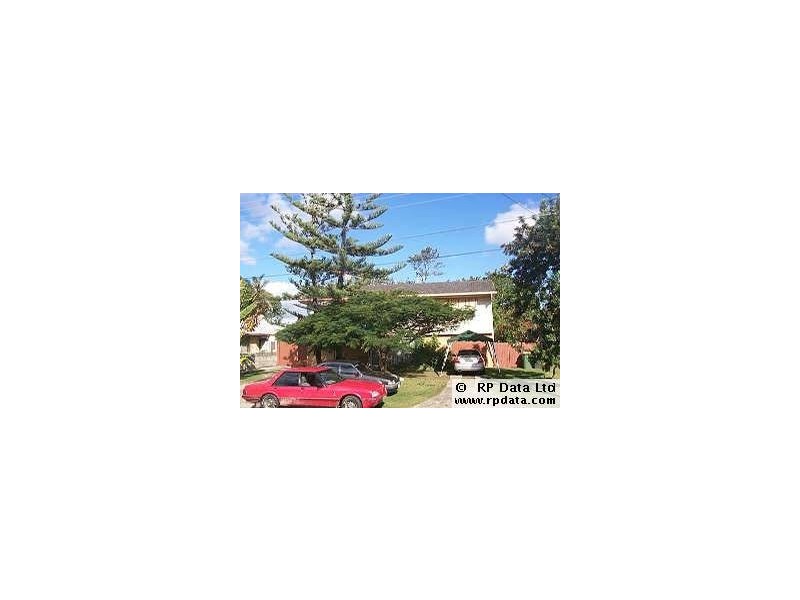 15 Rosemont Avenue, Broadbeach Waters QLD 4218