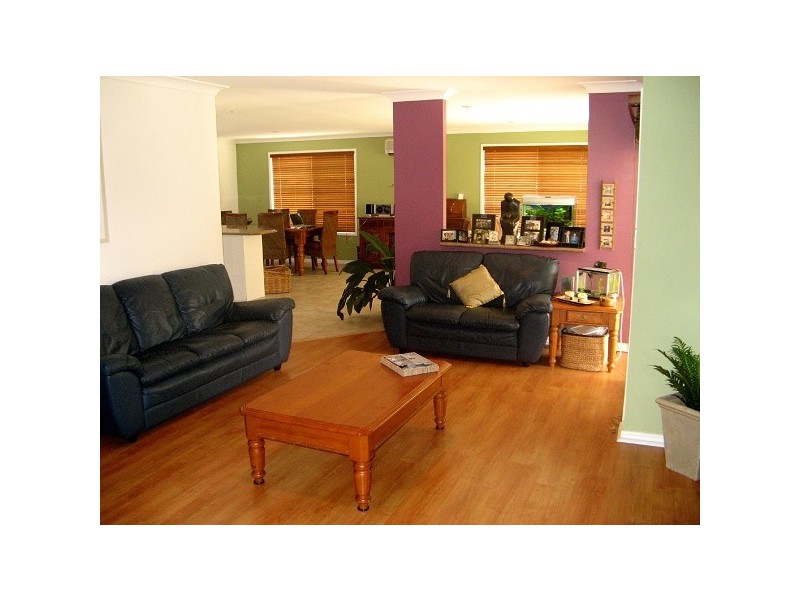 4 Wharton Street, Varsity Lakes QLD 4227