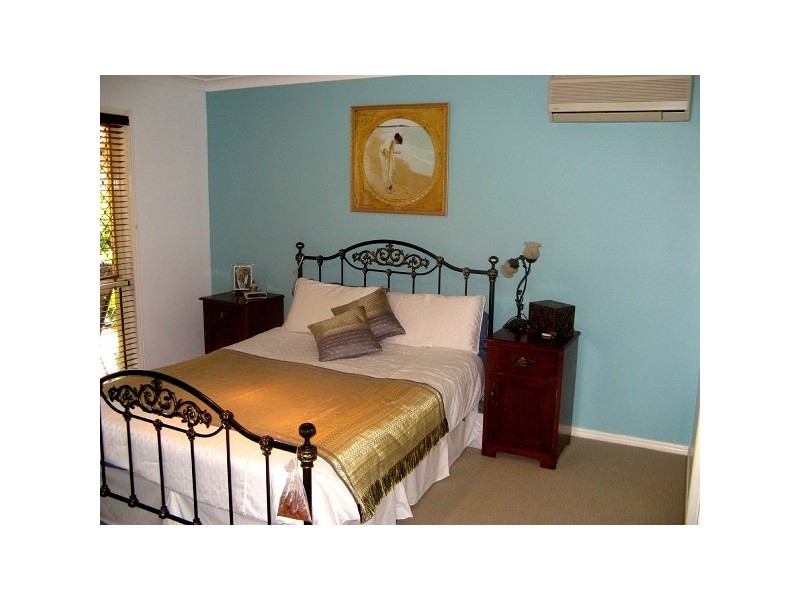 4 Wharton Street, Varsity Lakes QLD 4227