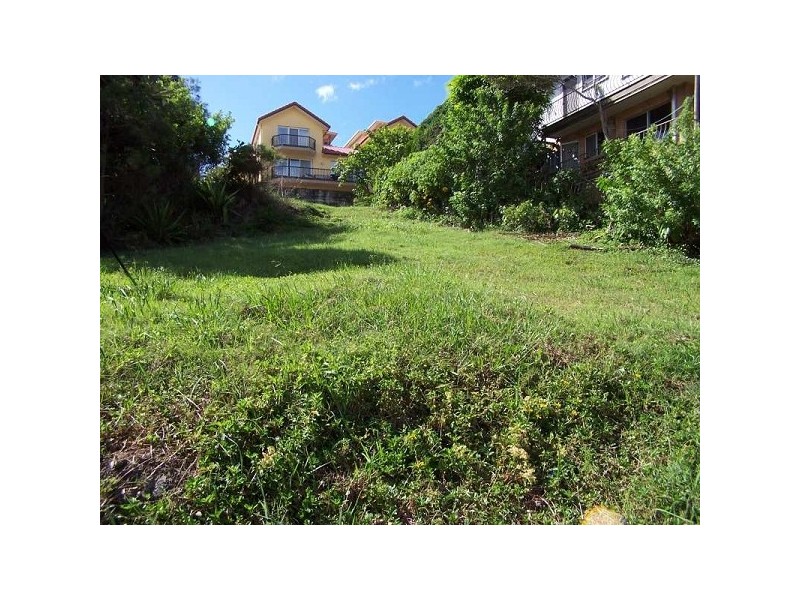 13 Kelly Avenue, Miami QLD 4220