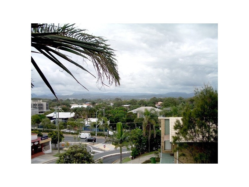 13 Kelly Avenue, Miami QLD 4220