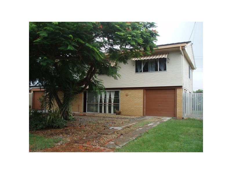 15 ROSEMONT AVENUE, Broadbeach Waters QLD 4218