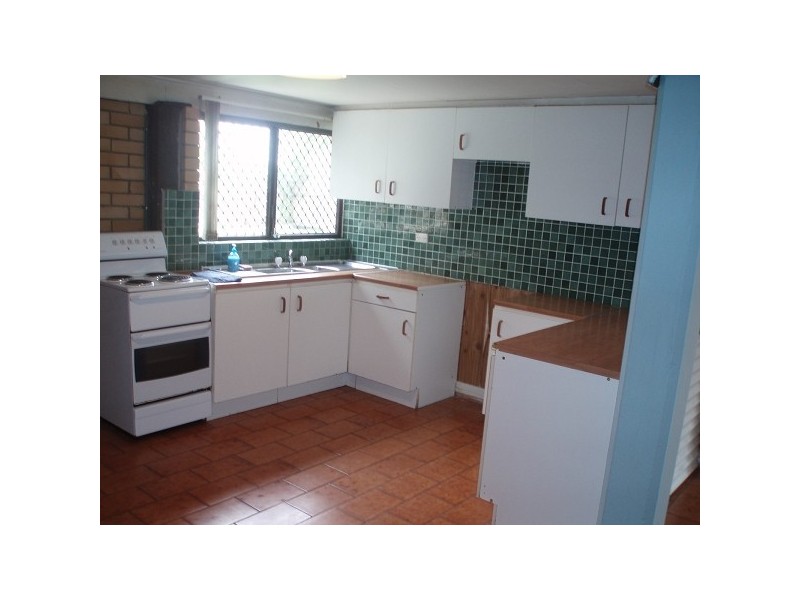 15 ROSEMONT AVENUE, Broadbeach Waters QLD 4218