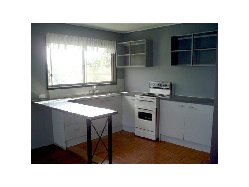 15 ROSEMONT AVENUE, Broadbeach Waters QLD 4218