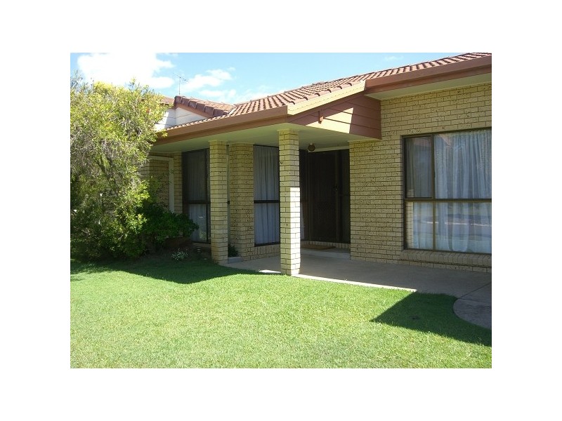 5 Ireby Court, Mermaid Waters QLD 4218