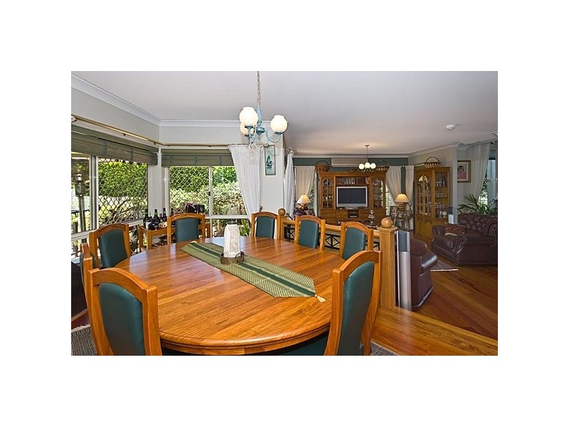 22 Bollard Circuit, Clear Island Waters QLD 4226