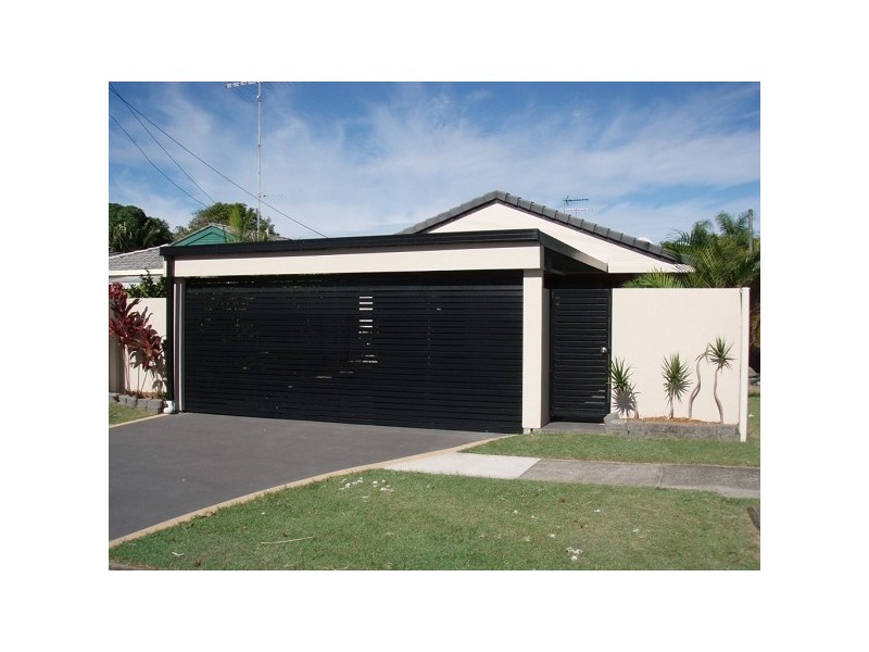 172 Nobby Parade, Miami QLD 4220