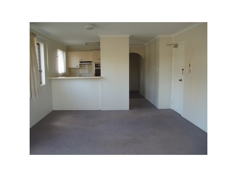 2/152 Surf Parade, Broadbeach QLD 4218