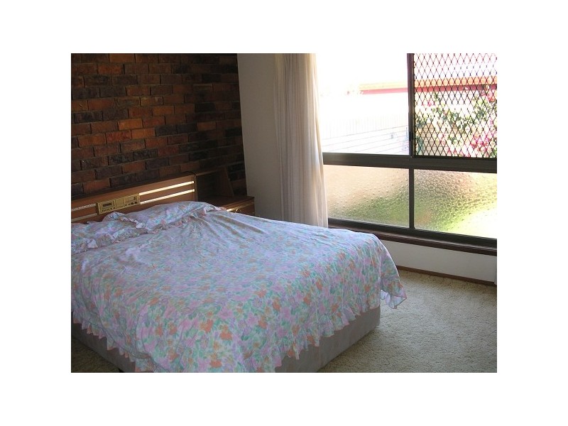 3/133 Sunshine Blvd, Mermaid Waters QLD 4218