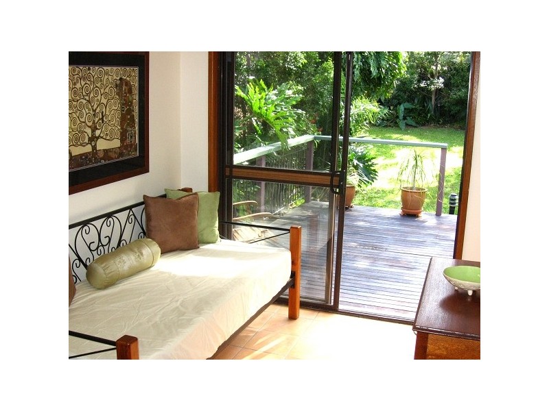 63 Bardon Avenue, Miami QLD 4220