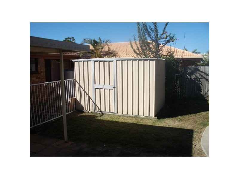 16 Cumberland Drive, Varsity Lakes QLD 4227